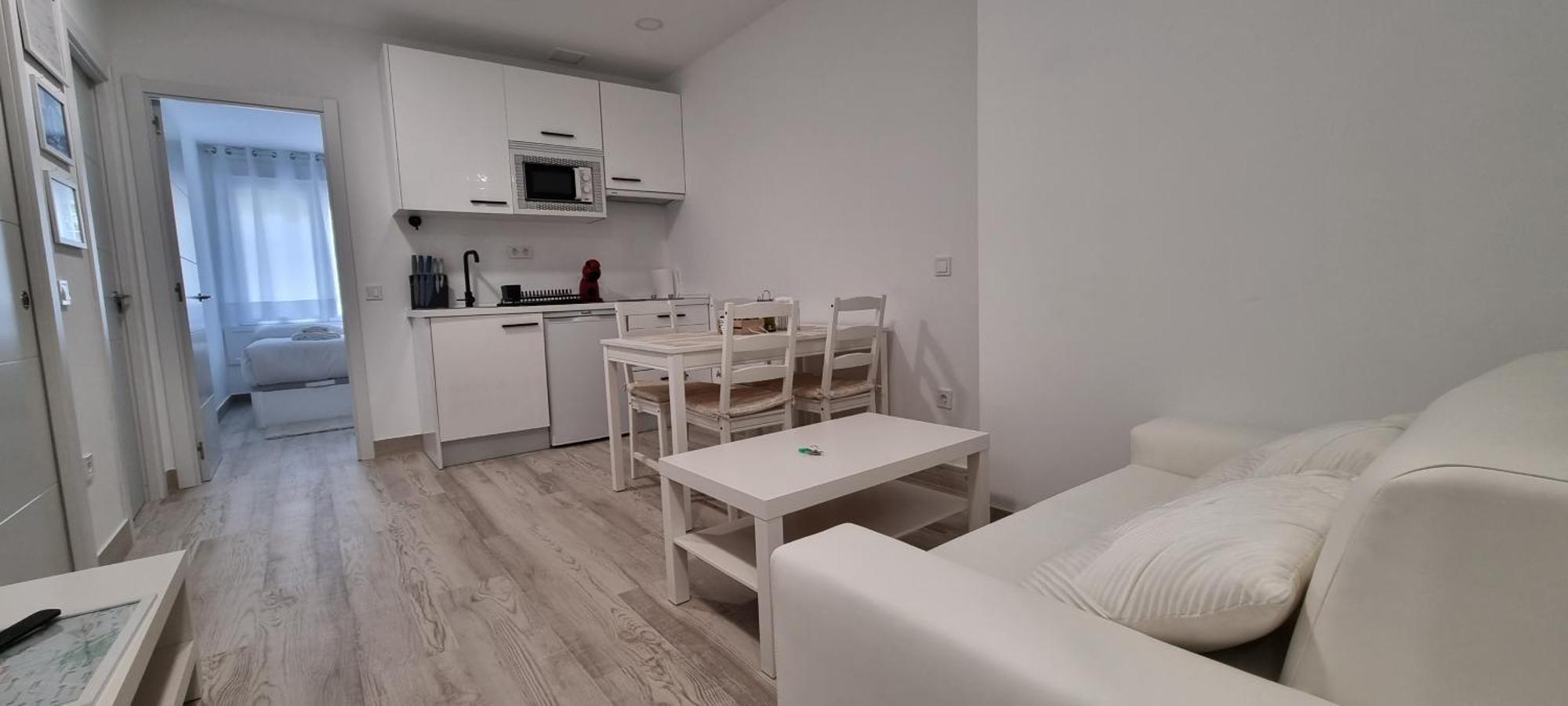 Apartamentos Tanez Santurce A Madrid Exterior photo