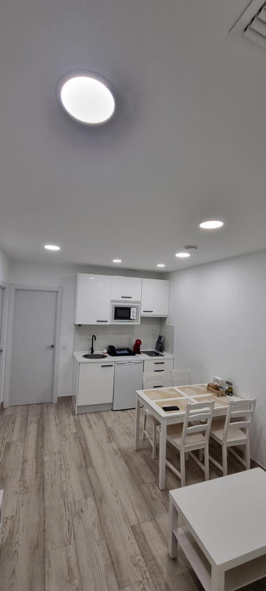 Apartamentos Tanez Santurce A Madrid Exterior photo